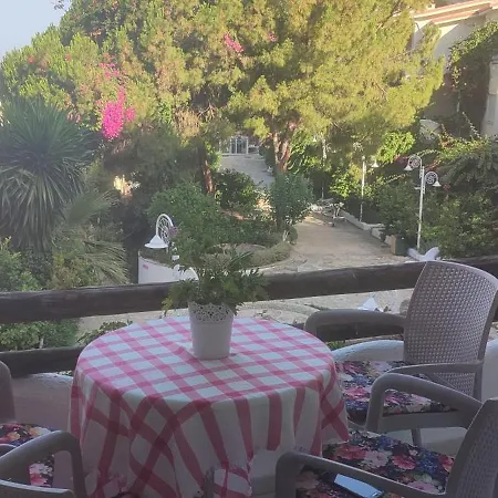 Sea Breeze Bougainville Bay Daire *