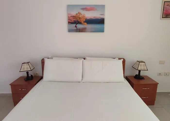 Sea Breeze Bougainville Bay 公寓 Sarandë